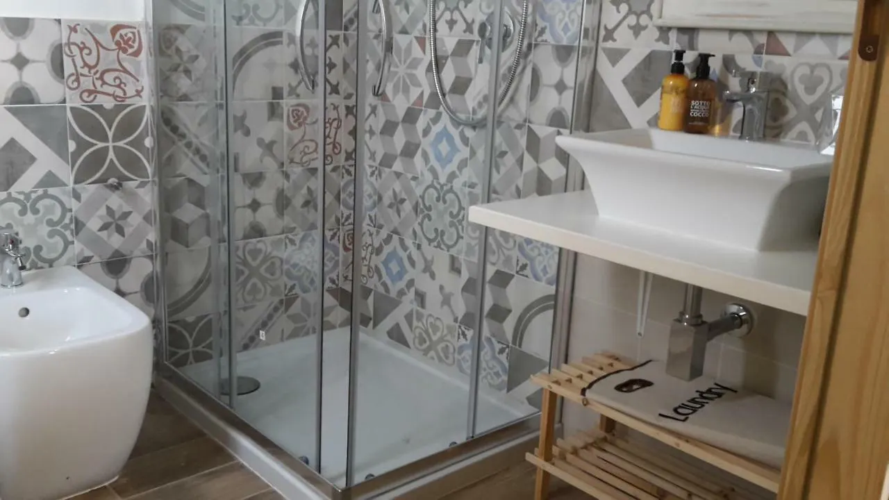 Bed and Breakfast La Casa Di Nina La Maddalena  Italia