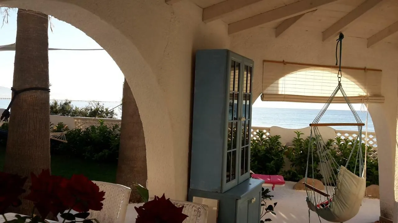 فندق مبيت وإفطار مبيت وإفطار La Maddalena  La Casa Di Nina