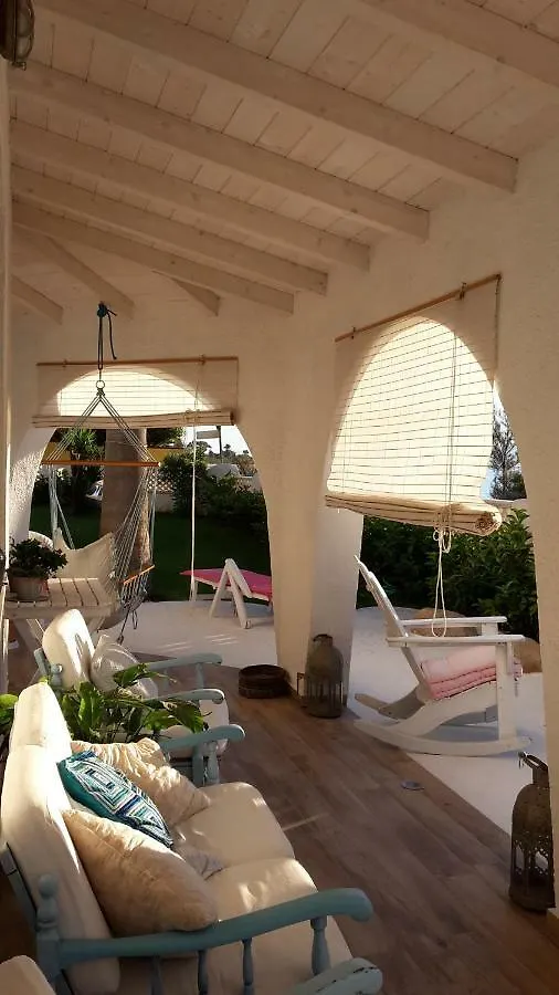 Bed and Breakfast La Casa di Nina La Maddalena  0*, La Maddalena (Cagliari)