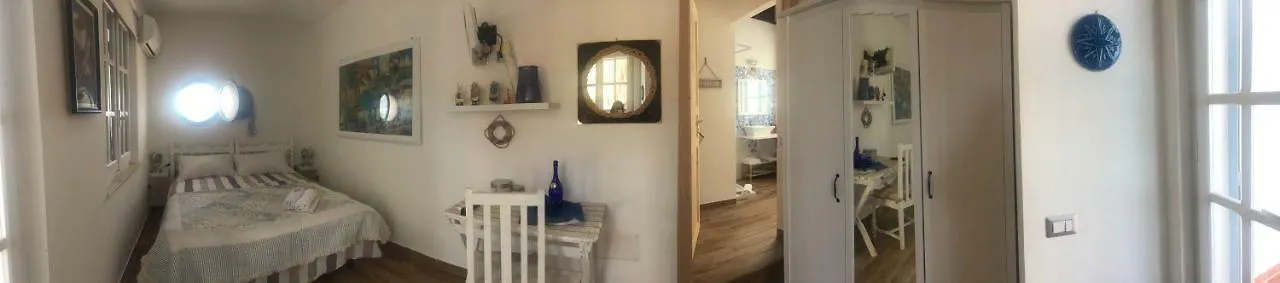 Bed and Breakfast La Casa Di Nina La Maddalena