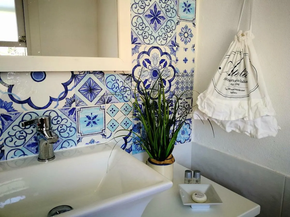 Bed and Breakfast La Casa di Nina La Maddalena